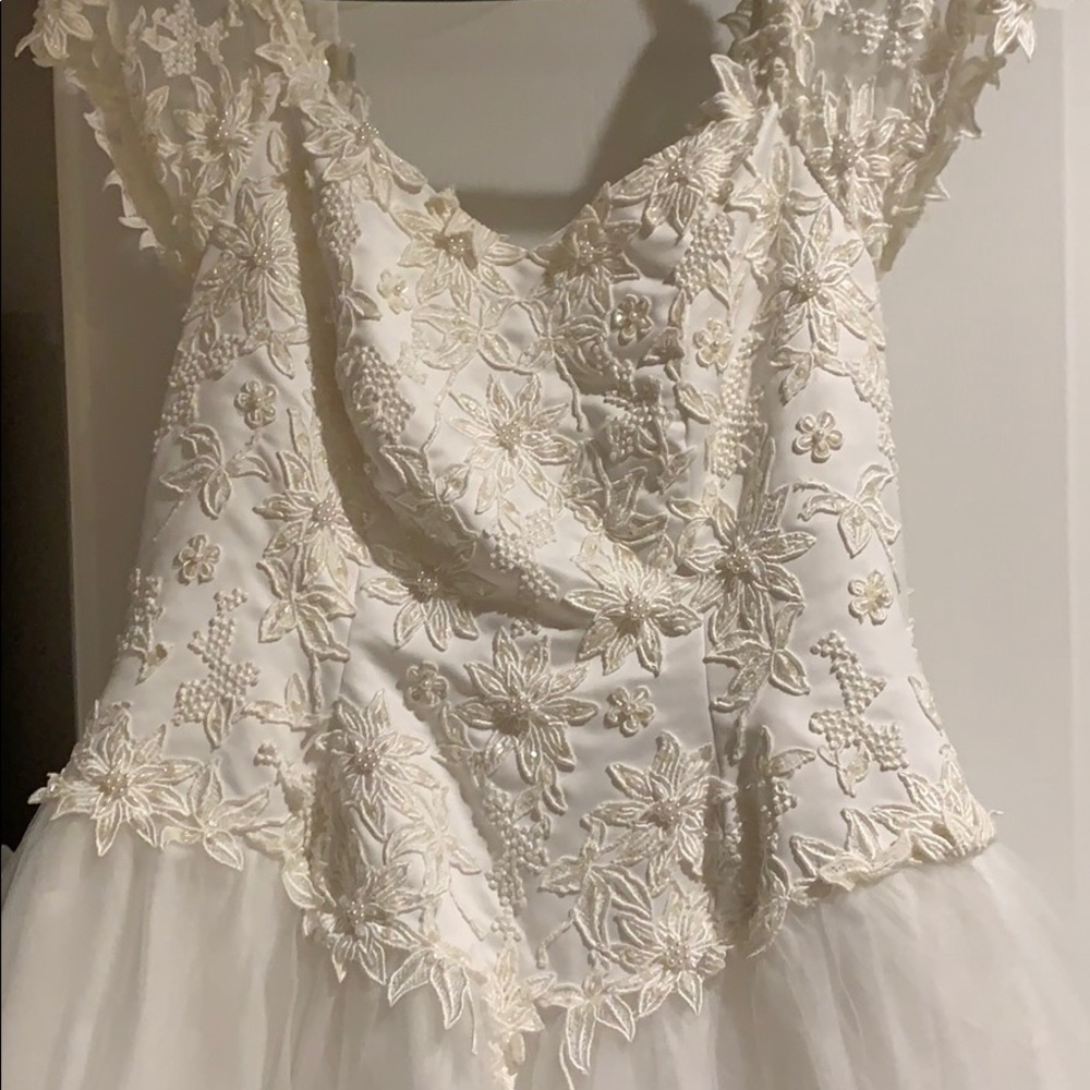 Wedding dress